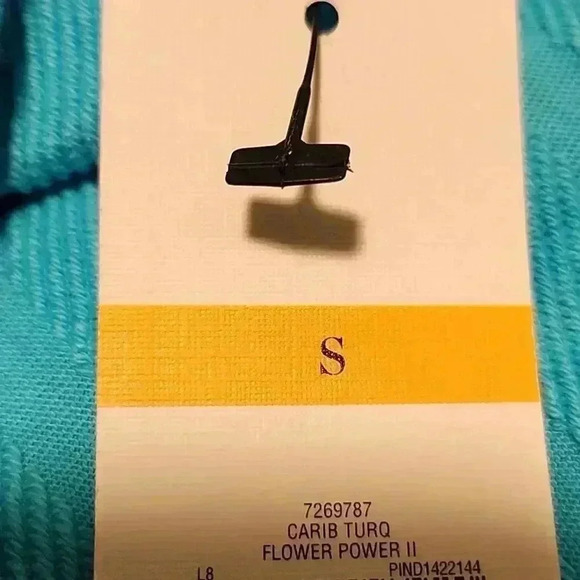 Crown & Ivy Pullover - Picture 7 of 7